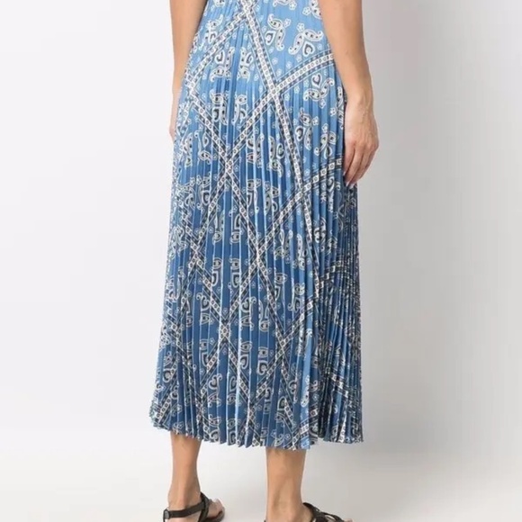 NWT $325 Sandro Blue/White Leianne Pleated Skirt Size 40/US 8 - Picture 2 of 11